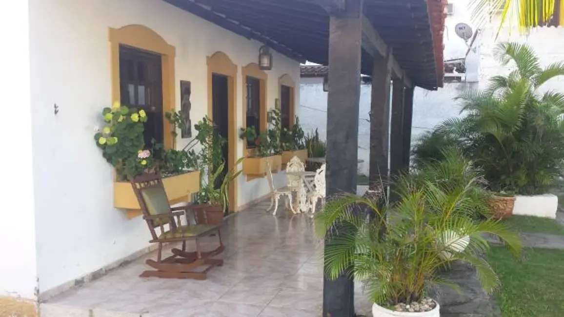 Foto 2 de Casa com 4 quartos à venda, 600m2 em Peró, Cabo Frio - RJ