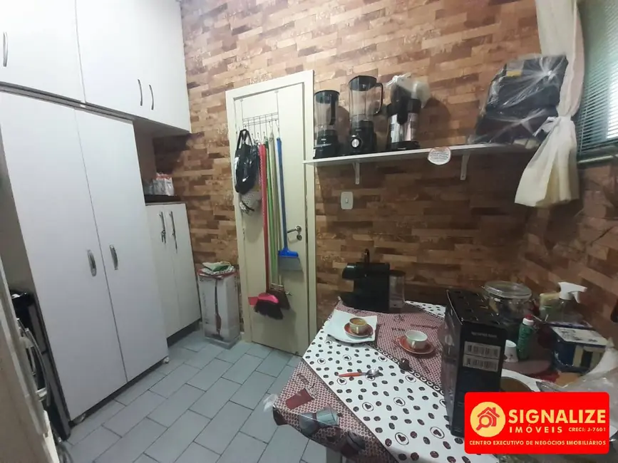 Apartamento com 3 quartos à venda, 145m2 em Passagem, Cabo Frio - RJ - imagem 4 Foto 4 de Apartamento com 3 quartos à venda, 145m2 em Passagem, Cabo Frio - RJ