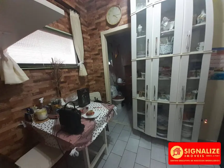 Apartamento com 3 quartos à venda, 145m2 em Passagem, Cabo Frio - RJ - imagem 3 Foto 3 de Apartamento com 3 quartos à venda, 145m2 em Passagem, Cabo Frio - RJ
