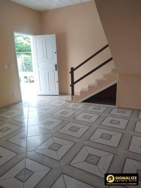 Casa de Condomínio com 2 quartos à venda, 150m2 em Foguete, Cabo Frio - RJ - imagem 4 Foto 4 de Casa de Condomínio com 2 quartos à venda, 150m2 em Foguete, Cabo Frio - RJ