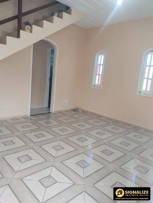 Casa de Condomínio com 2 quartos à venda, 150m2 em Foguete, Cabo Frio - RJ - imagem 3 Foto 3 de Casa de Condomínio com 2 quartos à venda, 150m2 em Foguete, Cabo Frio - RJ