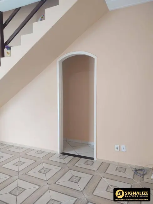 Casa de Condomínio com 2 quartos à venda, 150m2 em Foguete, Cabo Frio - RJ - imagem 6 Foto 6 de Casa de Condomínio com 2 quartos à venda, 150m2 em Foguete, Cabo Frio - RJ