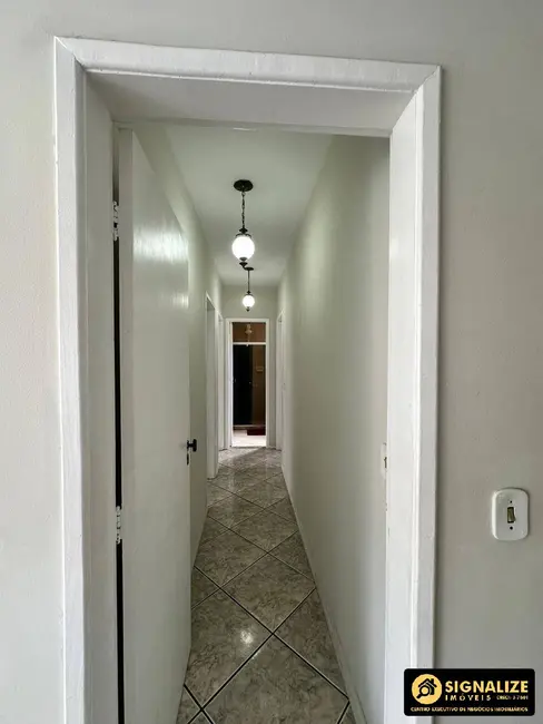 Apartamento com 4 quartos à venda, 134m2 em Centro, Cabo Frio - RJ - imagem 8 Foto 8 de Apartamento com 4 quartos à venda, 134m2 em Centro, Cabo Frio - RJ