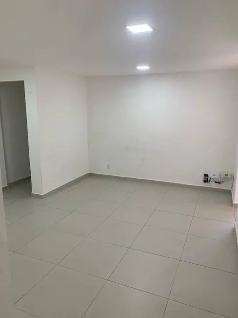Apartamento com 1 quarto para alugar, 40m2 em Jardim Flamboyant, Cabo Frio - RJ - imagem 2 Foto 2 de Apartamento com 1 quarto para alugar, 40m2 em Jardim Flamboyant, Cabo Frio - RJ