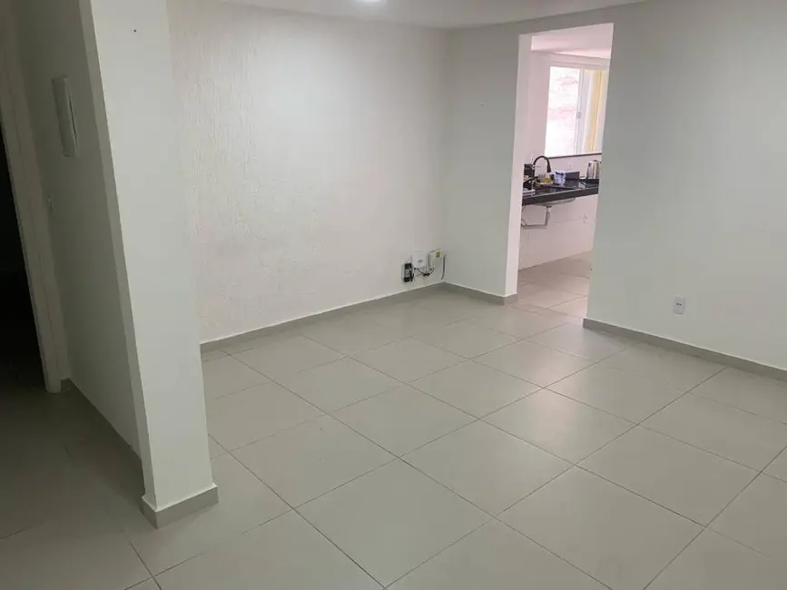 Apartamento com 1 quarto para alugar, 40m2 em Jardim Flamboyant, Cabo Frio - RJ - imagem 3 Foto 3 de Apartamento com 1 quarto para alugar, 40m2 em Jardim Flamboyant, Cabo Frio - RJ