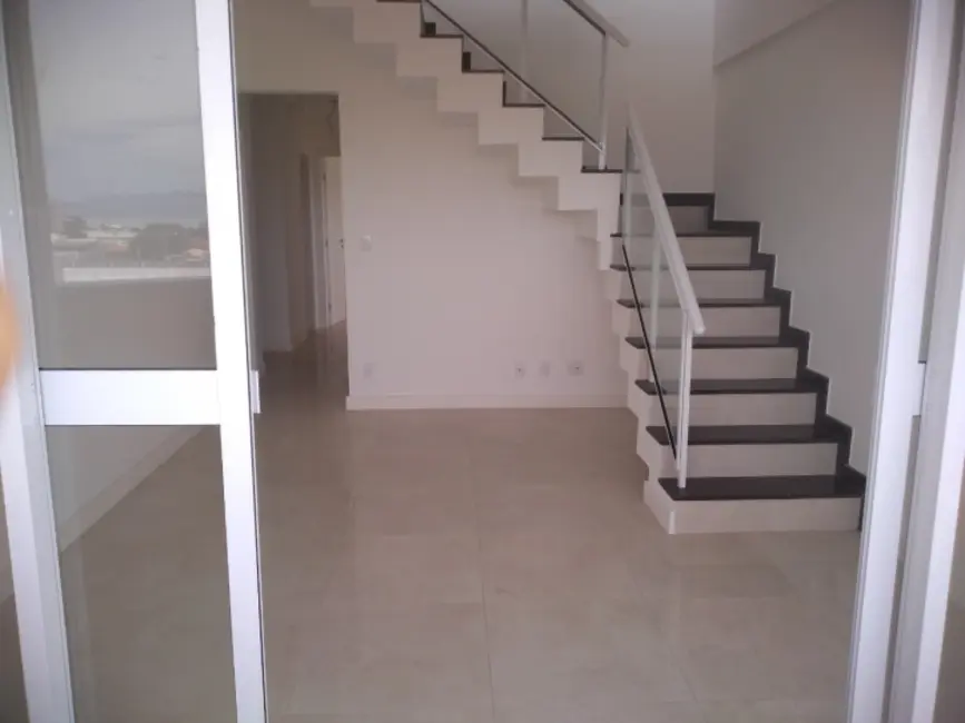 Foto 2 de Apartamento com 2 quartos à venda, 71m2 em Braga, Cabo Frio - RJ
