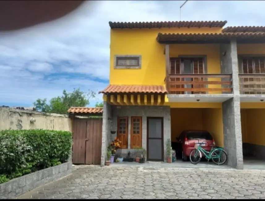 Foto 1 de Casa de Condomínio com 2 quartos à venda, 130m2 em Ogiva, Cabo Frio - RJ