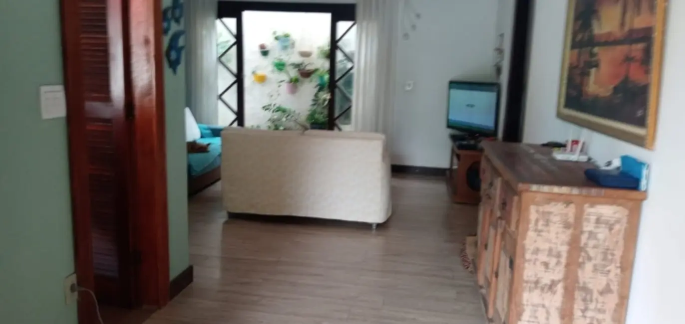 Foto 3 de Casa com 2 quartos à venda, 200m2 em Portinho, Cabo Frio - RJ