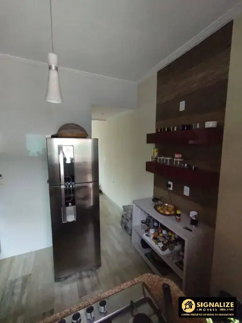 Casa com 3 quartos à venda em Jardim Flamboyant, Cabo Frio - RJ - imagem 5 Foto 5 de Casa com 3 quartos à venda em Jardim Flamboyant, Cabo Frio - RJ