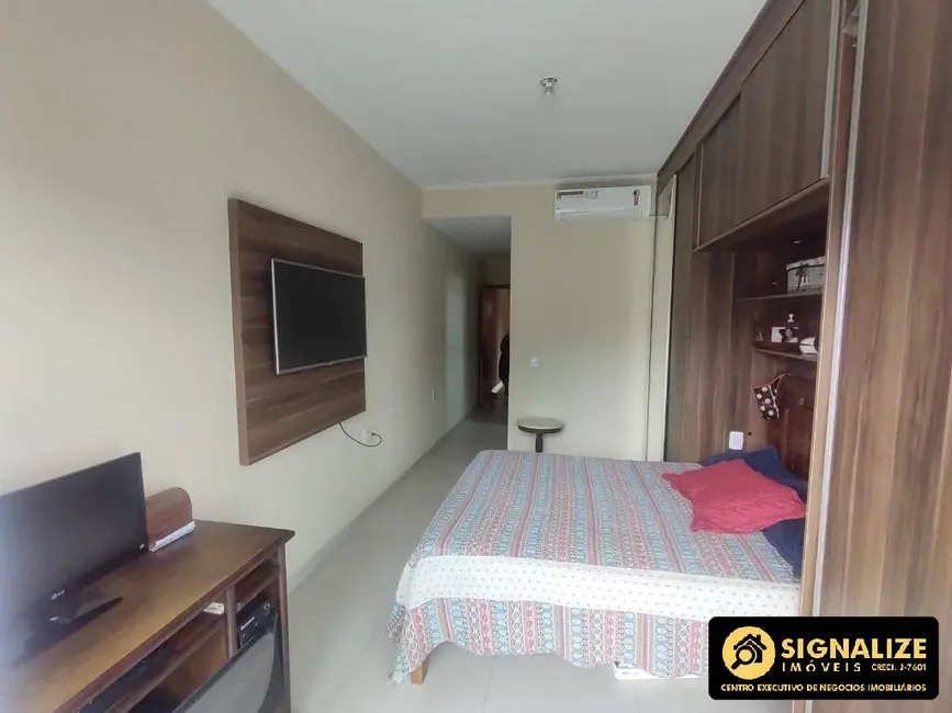 Casa com 3 quartos à venda em Jardim Flamboyant, Cabo Frio - RJ - imagem 9 Foto 9 de Casa com 3 quartos à venda em Jardim Flamboyant, Cabo Frio - RJ