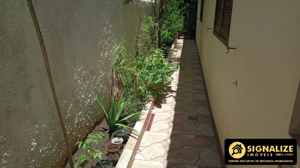 Foto 6 de Casa de Condomínio com 2 quartos à venda, 100m2 em Braga, Cabo Frio - RJ