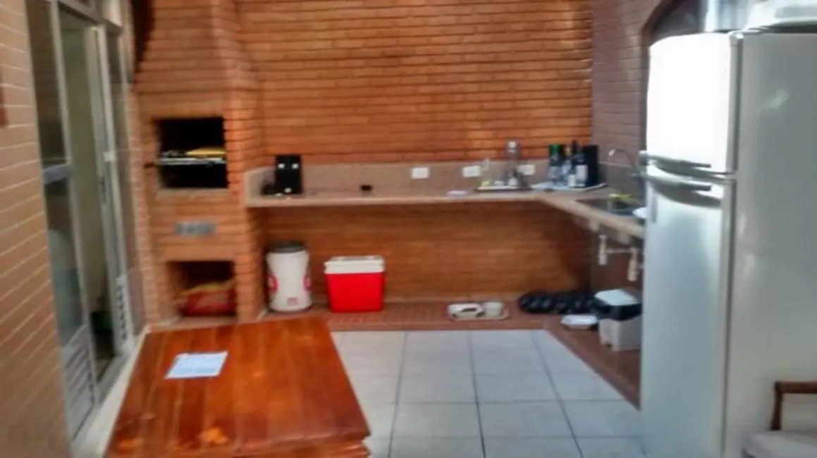 Foto 1 de Sobrado com 3 quartos à venda, 240m2 em Campo Grande, São Paulo - SP