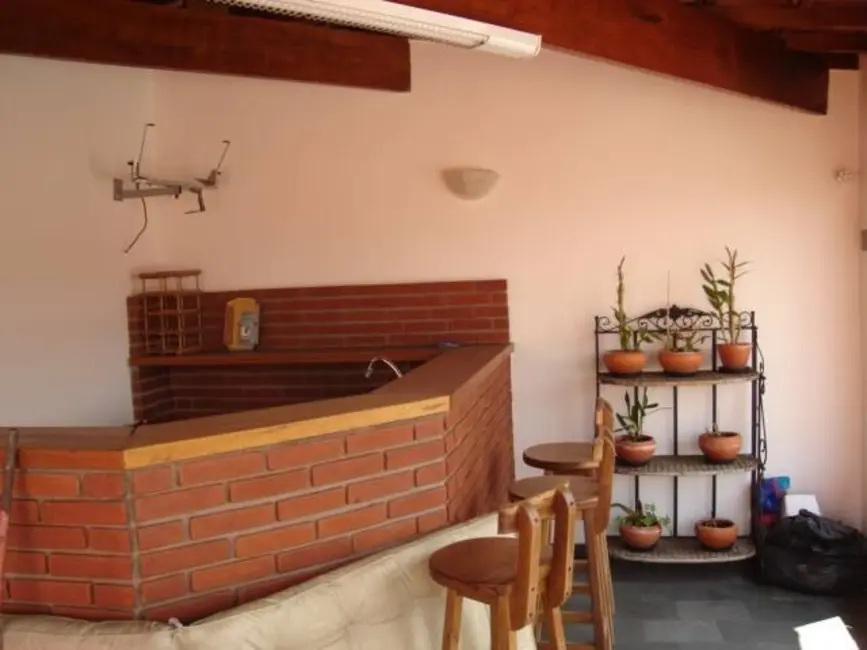 Casa com 3 quartos à venda, 290m2 em Jardim Icaraí, São Paulo - SP - imagem 9 Foto 9 de Casa com 3 quartos à venda, 290m2 em Jardim Icaraí, São Paulo - SP