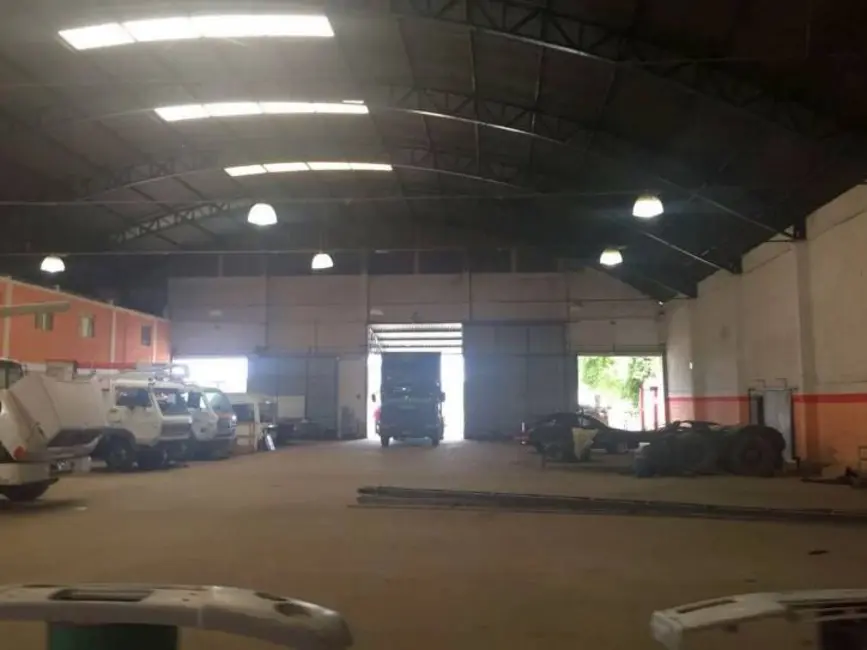 Foto 3 de Armazém / Galpão à venda, 1300m2 em Santana De Parnaiba - SP