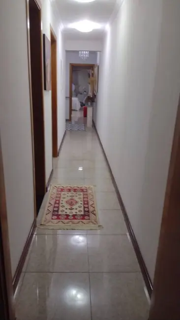 Sobrado com 3 quartos à venda, 150m2 em Vila Marari, São Paulo - SP - imagem 8 Foto 8 de Sobrado com 3 quartos à venda, 150m2 em Vila Marari, São Paulo - SP