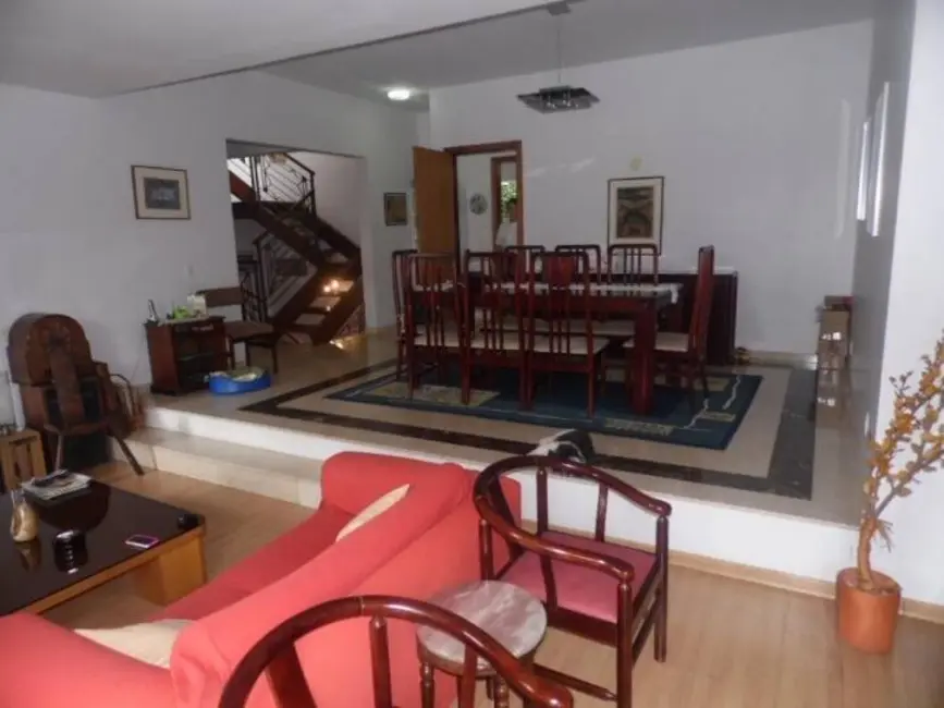 Foto 3 de Casa com 5 quartos à venda, 350m2 em Chácara Monte Alegre, São Paulo - SP