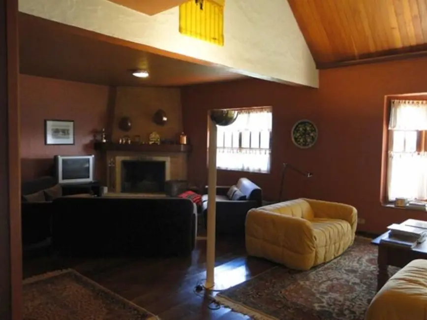 Foto 5 de Chácara com 4 quartos à venda, 500m2 em Campos Do Jordao - SP