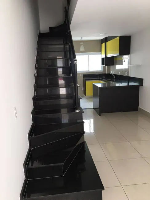 Sobrado com 2 quartos à venda, 66m2 em Vila São Pedro, São Paulo - SP - imagem 1 Foto 1 de Sobrado com 2 quartos à venda, 66m2 em Vila São Pedro, São Paulo - SP