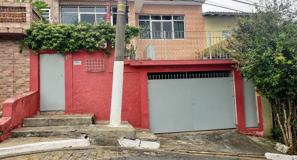 Casa com 3 quartos à venda, 204m2 em Vila Maracanã, São Paulo - SP - imagem 2 Foto 2 de Casa com 3 quartos à venda, 204m2 em Vila Maracanã, São Paulo - SP