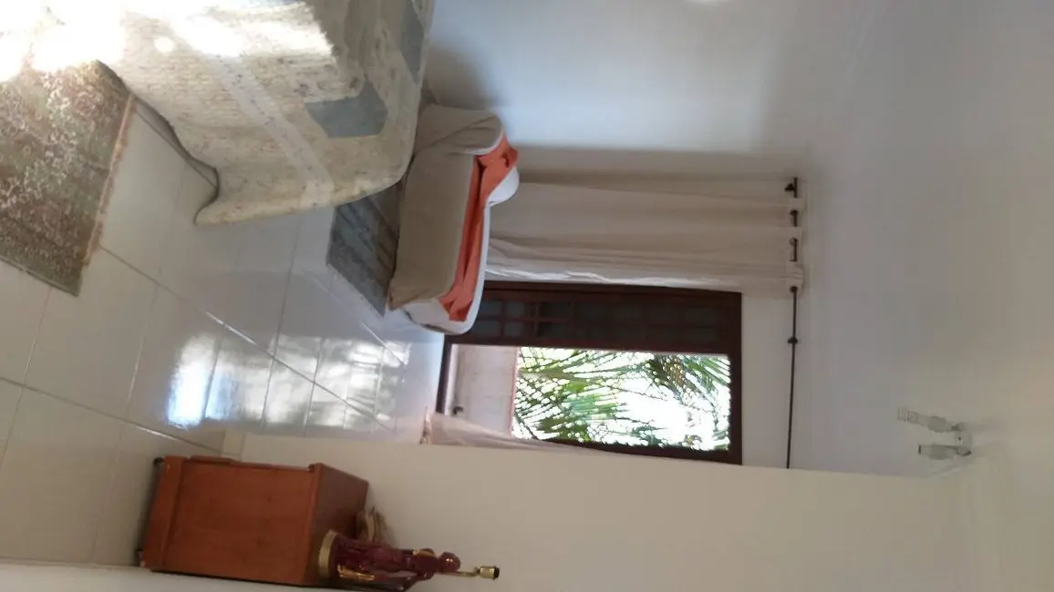 Foto 9 de Casa com 3 quartos à venda, 300m2 em Jardim Santa Rosa, Taboao Da Serra - SP