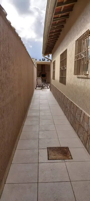 Casa com 2 quartos à venda, 249m2 em Praia Grande - SP - imagem 8 Foto 8 de Casa com 2 quartos à venda, 249m2 em Praia Grande - SP