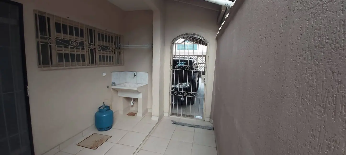 Casa com 2 quartos à venda, 249m2 em Praia Grande - SP - imagem 5 Foto 5 de Casa com 2 quartos à venda, 249m2 em Praia Grande - SP