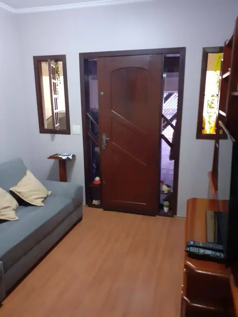 Foto 2 de Sobrado com 4 quartos à venda e para alugar, 180m2 em Vila Marari, São Paulo - SP