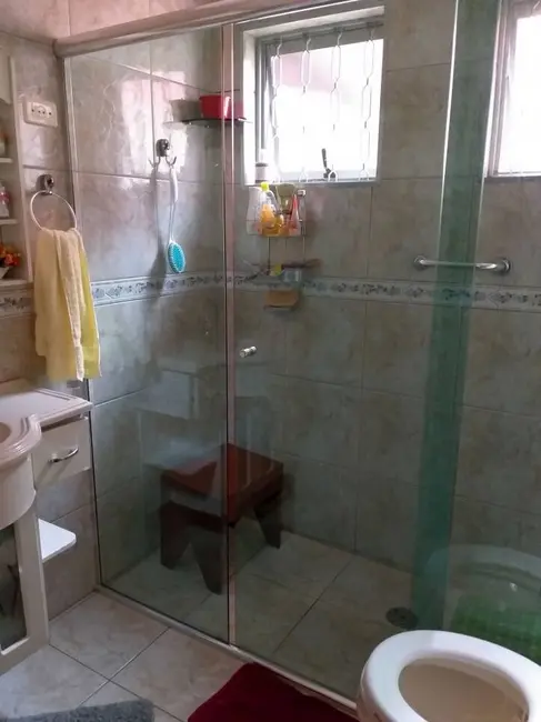 Foto 8 de Casa com 4 quartos à venda, 193m2 em Jardim Ana Lúcia, São Paulo - SP