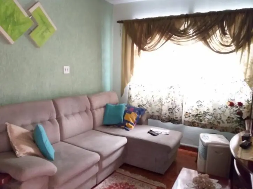 Foto 2 de Casa com 4 quartos à venda, 193m2 em Jardim Ana Lúcia, São Paulo - SP