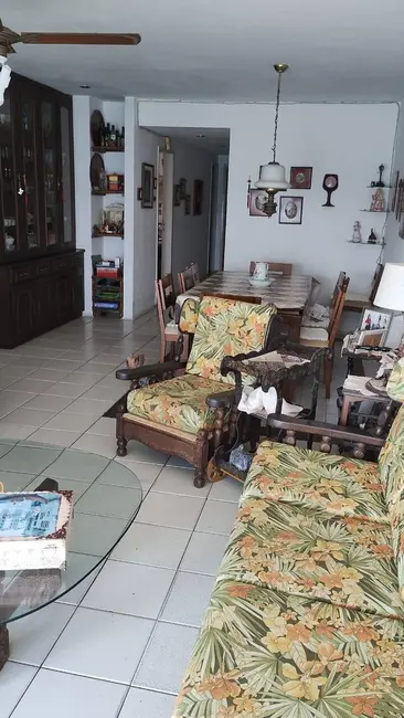 Apartamento com 4 quartos à venda, 136m2 em Pitangueiras, Guaruja - SP - imagem 2 Foto 2 de Apartamento com 4 quartos à venda, 136m2 em Pitangueiras, Guaruja - SP