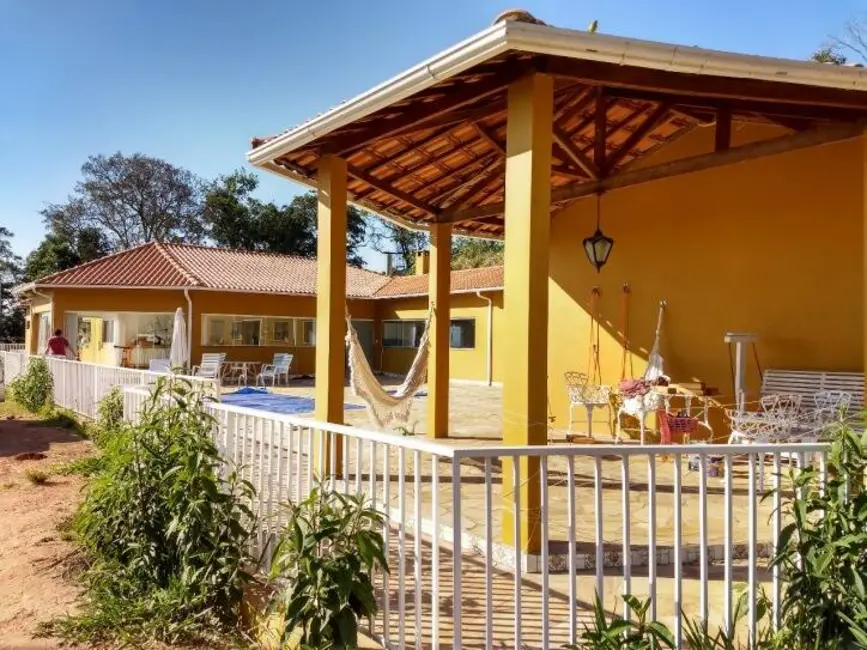 Chácara com 7 quartos à venda, 30000m2 em Centro, Sao Lourenco - MG - imagem 8 Foto 8 de Chácara com 7 quartos à venda, 30000m2 em Centro, Sao Lourenco - MG