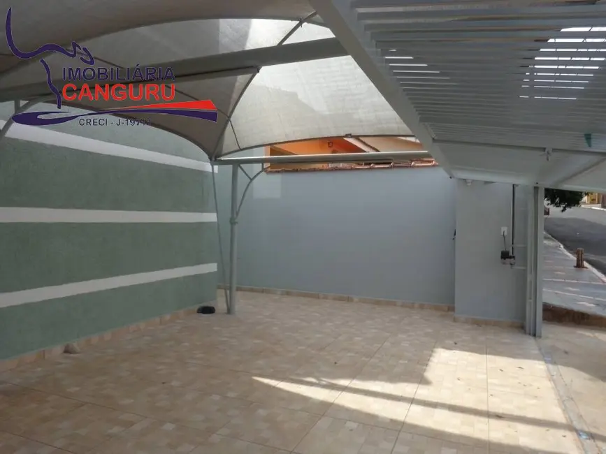 Foto 3 de Casa com 6 quartos à venda, 250m2 em Piraju - SP