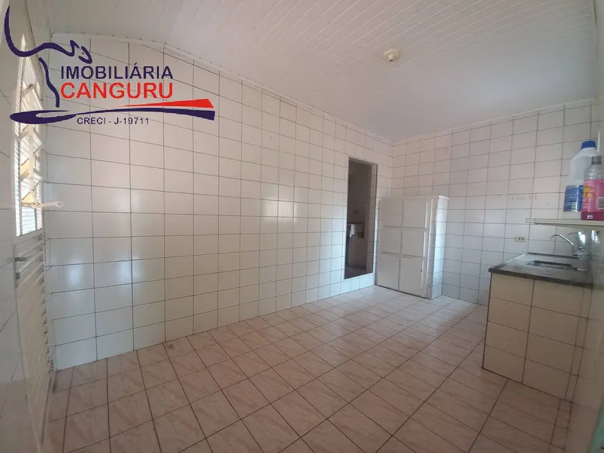 Foto 9 de Casa com 2 quartos à venda, 150m2 em Piraju - SP