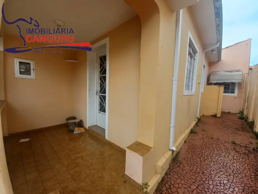 Foto 3 de Casa com 2 quartos à venda, 150m2 em Piraju - SP
