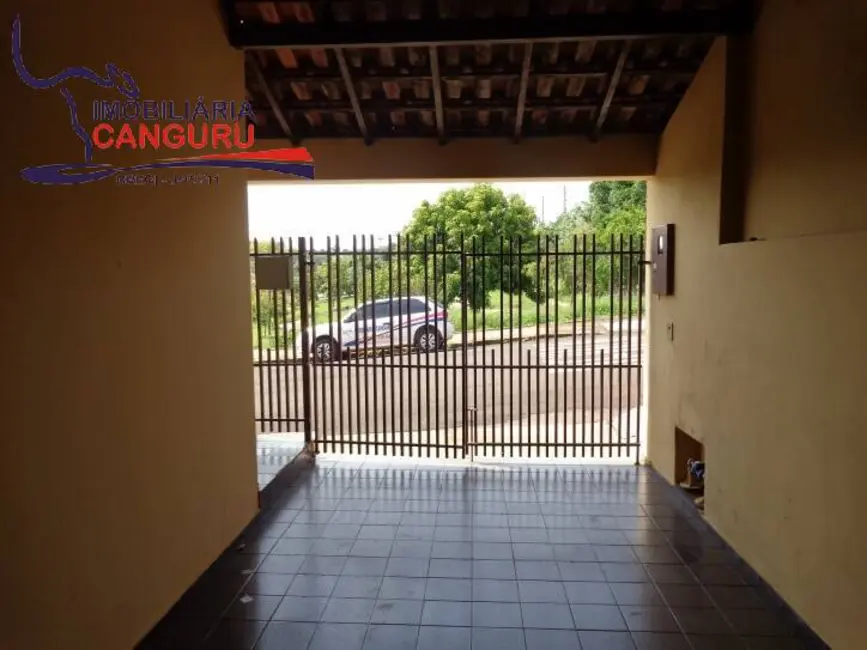 Foto 2 de Casa com 2 quartos à venda, 129m2 em Piraju - SP