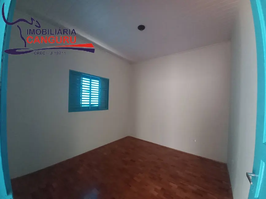 Foto 8 de Casa com 3 quartos para alugar em Piraju - SP