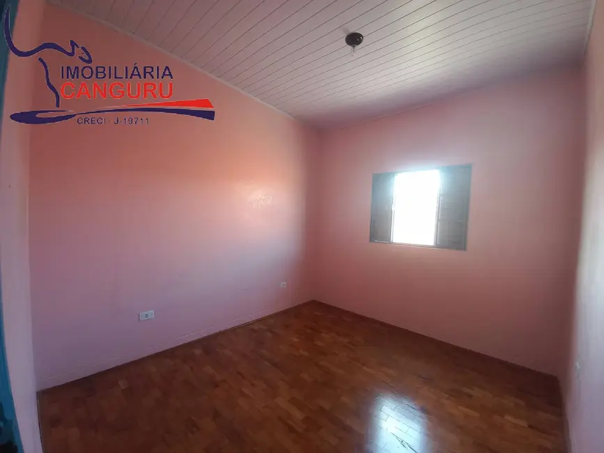 Foto 6 de Casa com 3 quartos para alugar em Piraju - SP