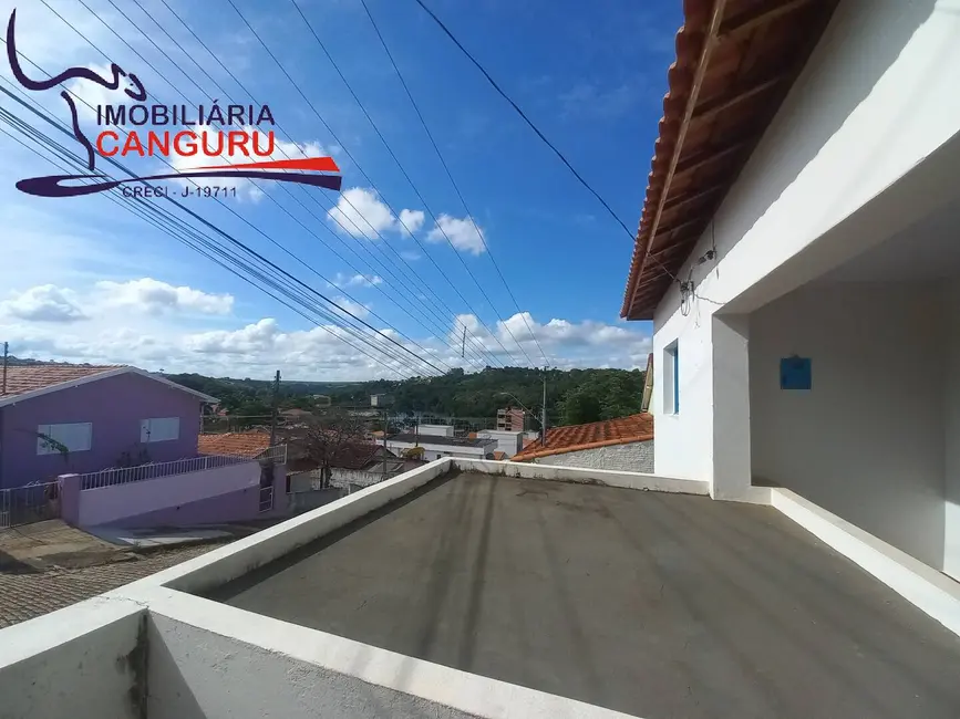 Foto 3 de Casa com 3 quartos para alugar em Piraju - SP