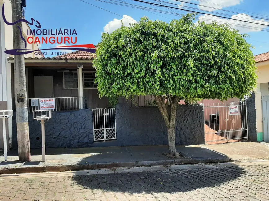 Foto 2 de Casa com 3 quartos à venda em Piraju - SP