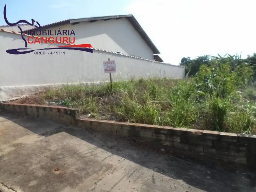 Foto 3 de Terreno / Lote à venda, 304m2 em Piraju - SP