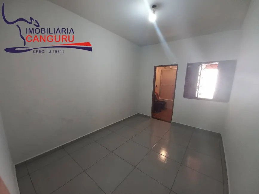 Casa com 2 quartos à venda em Piraju - SP - imagem 8 Foto 8 de Casa com 2 quartos à venda em Piraju - SP