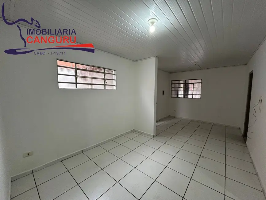 Foto 8 de Casa com 2 quartos para alugar em Piraju - SP