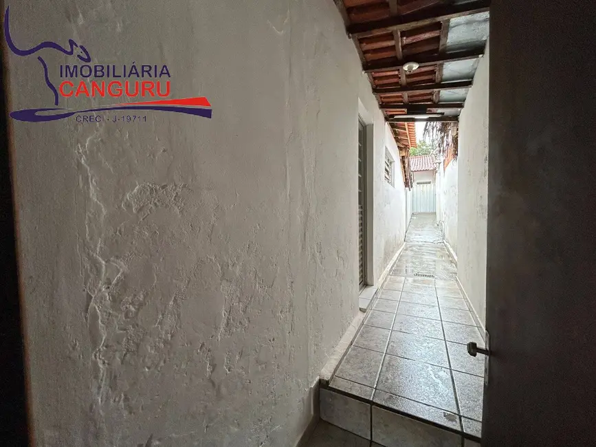 Foto 5 de Casa com 2 quartos para alugar em Piraju - SP