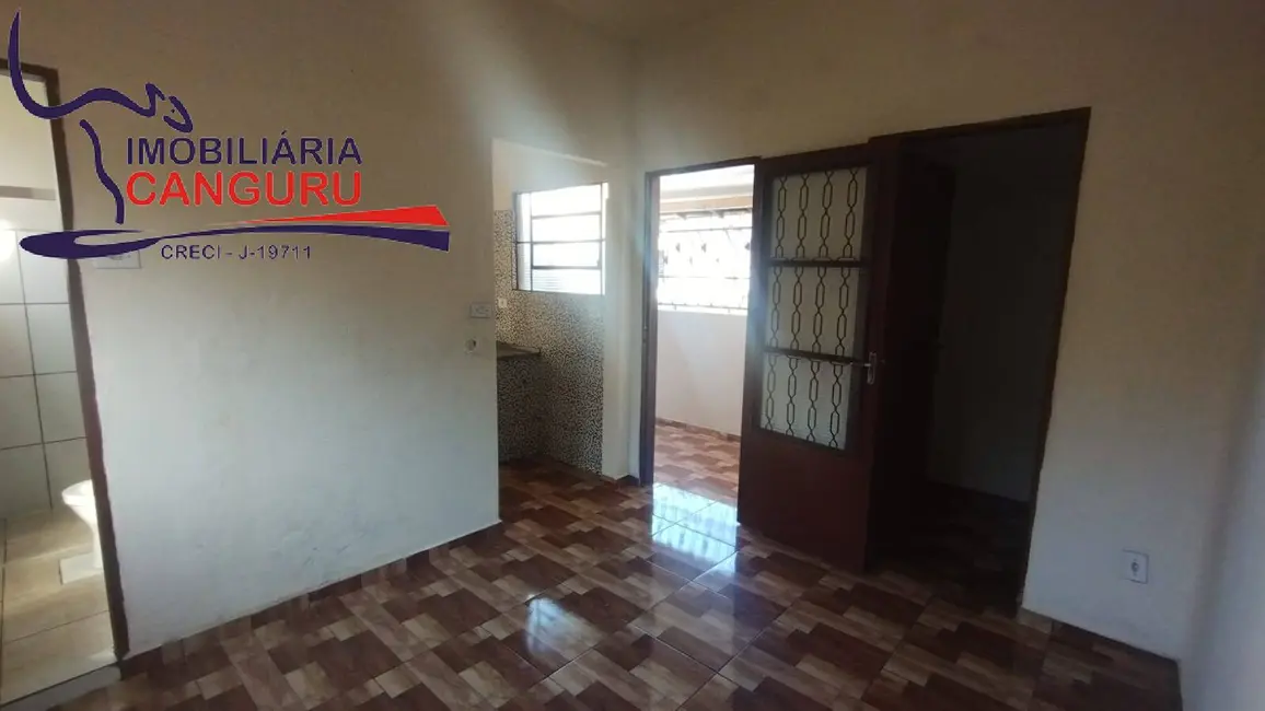 Foto 5 de Casa com 2 quartos para alugar em Piraju - SP