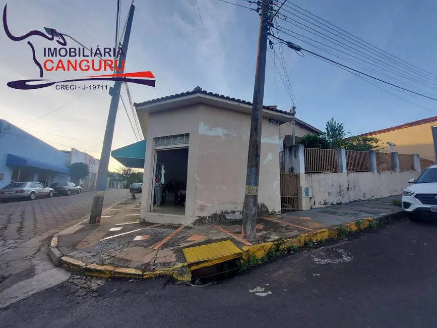 Foto 4 de Casa com 3 quartos à venda, 265m2 em Piraju - SP