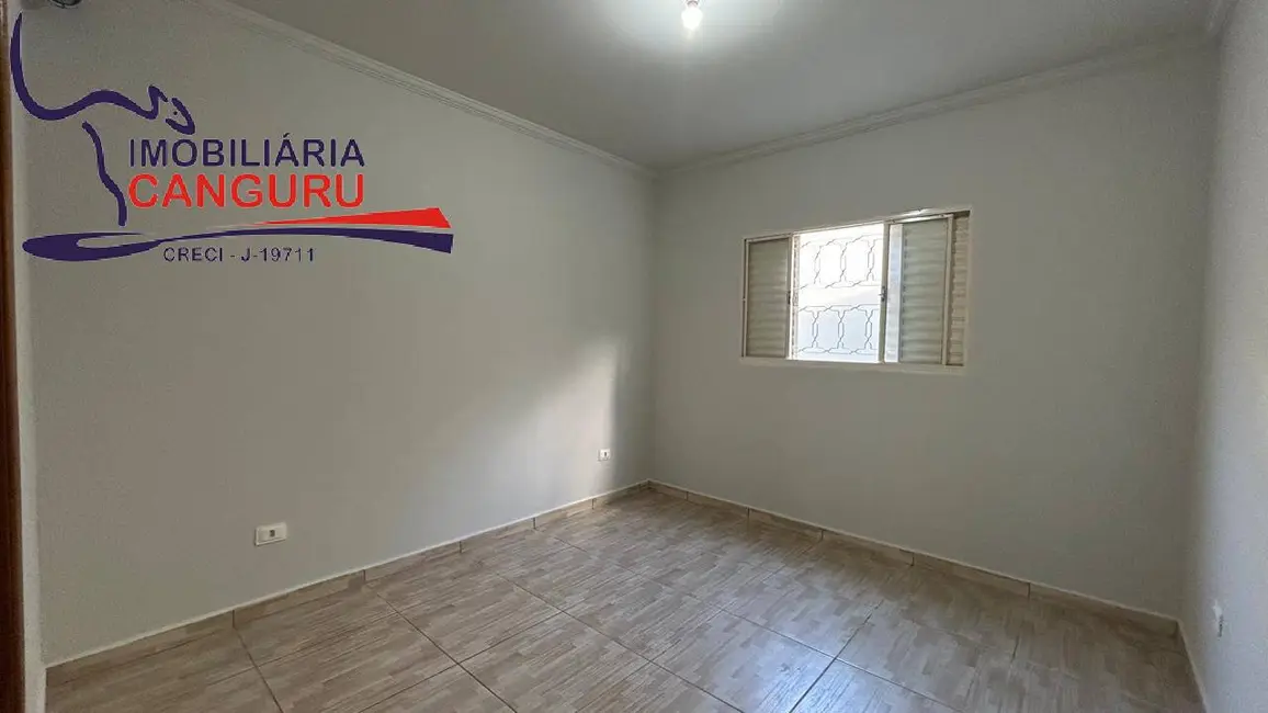 Foto 9 de Casa com 3 quartos para alugar em Piraju - SP