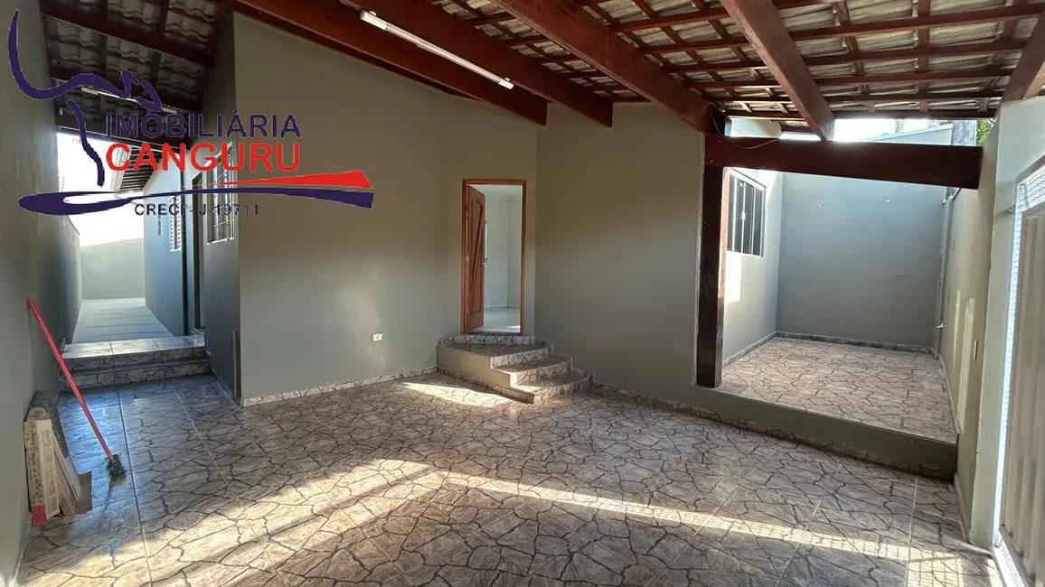 Foto 3 de Casa com 3 quartos para alugar em Piraju - SP