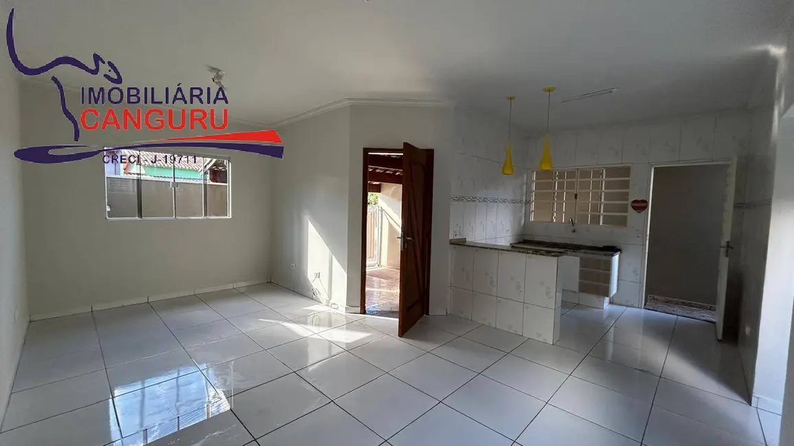 Foto 4 de Casa com 3 quartos para alugar em Piraju - SP