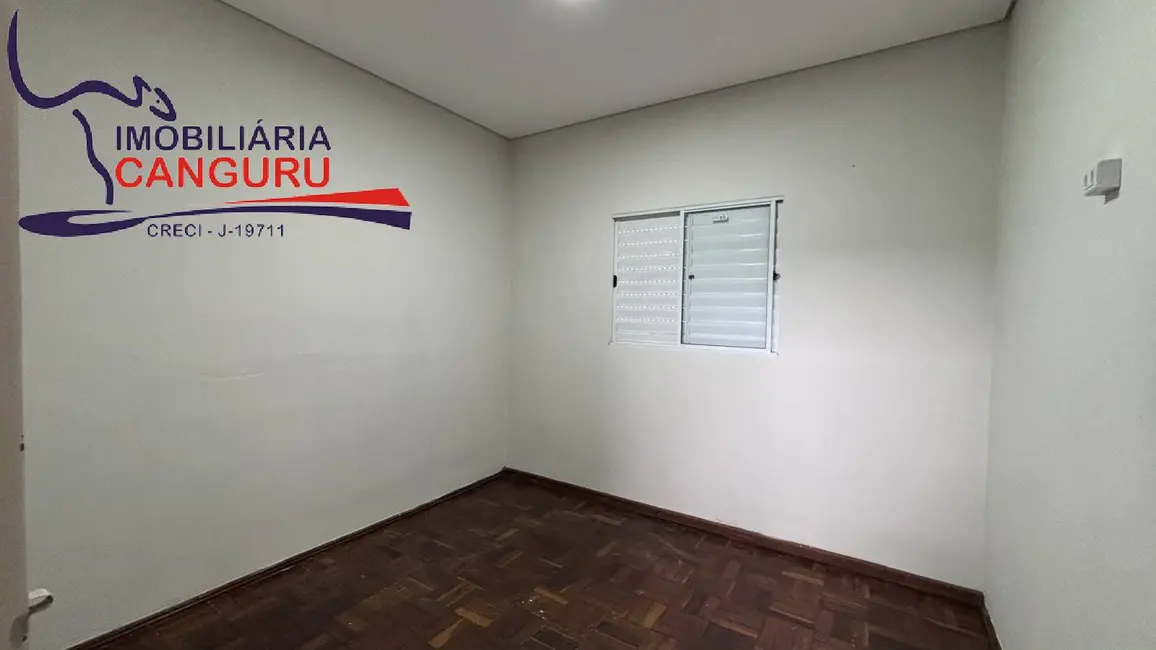 Foto 6 de Casa com 2 quartos para alugar em Piraju - SP
