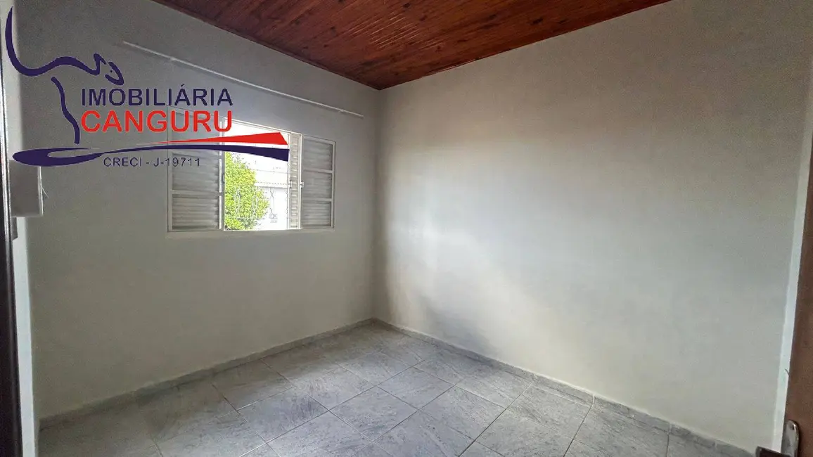 Foto 6 de Casa com 2 quartos para alugar em Piraju - SP